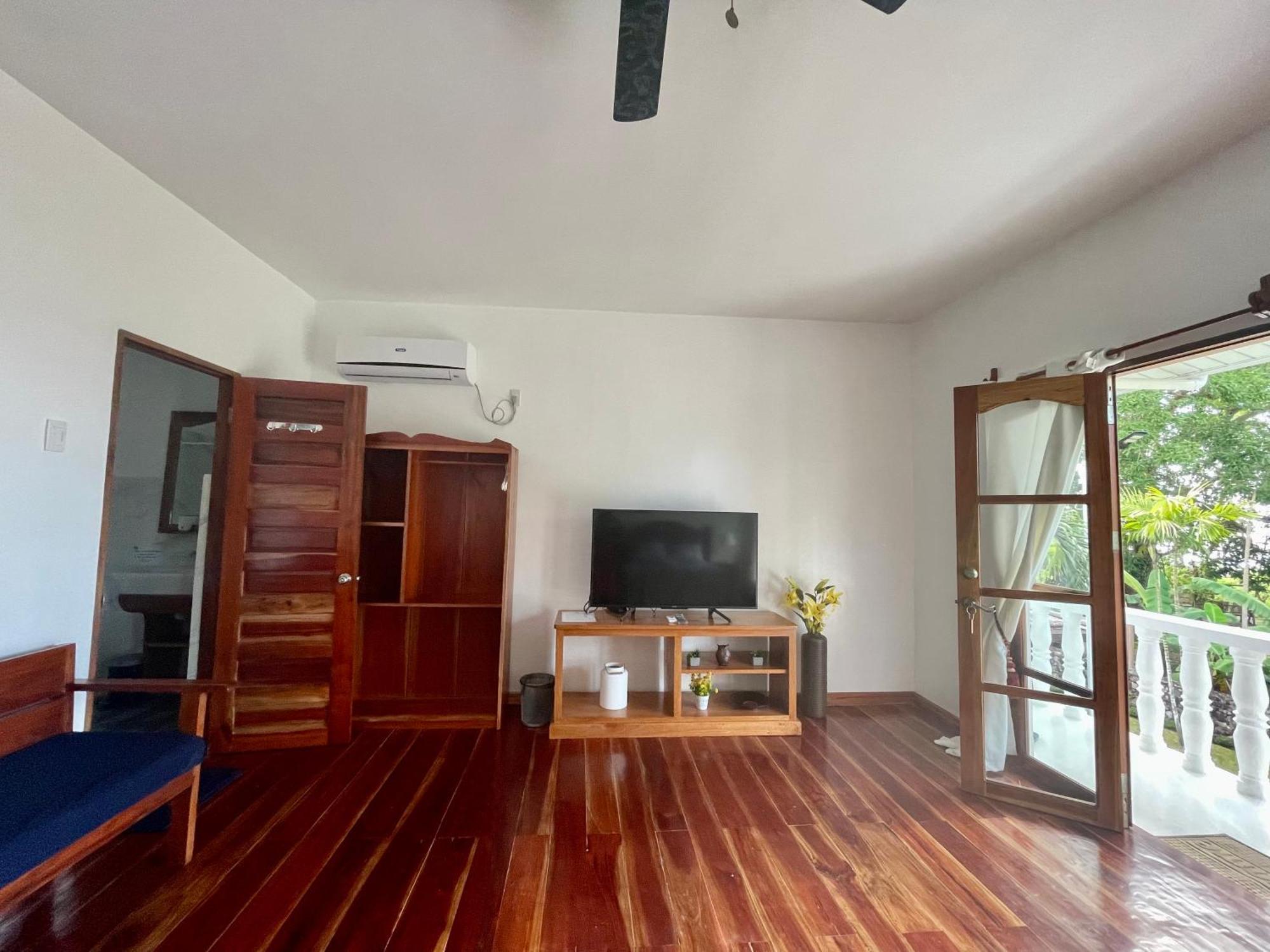 Agoho Resort Mambajao Ruang foto